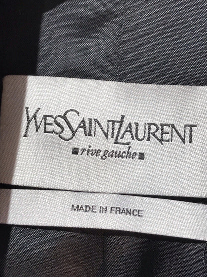 Veste Yves Saint Laurent noire T.38