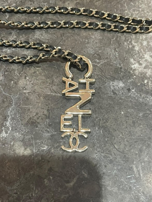 Sautoir Chanel chaine et cuir