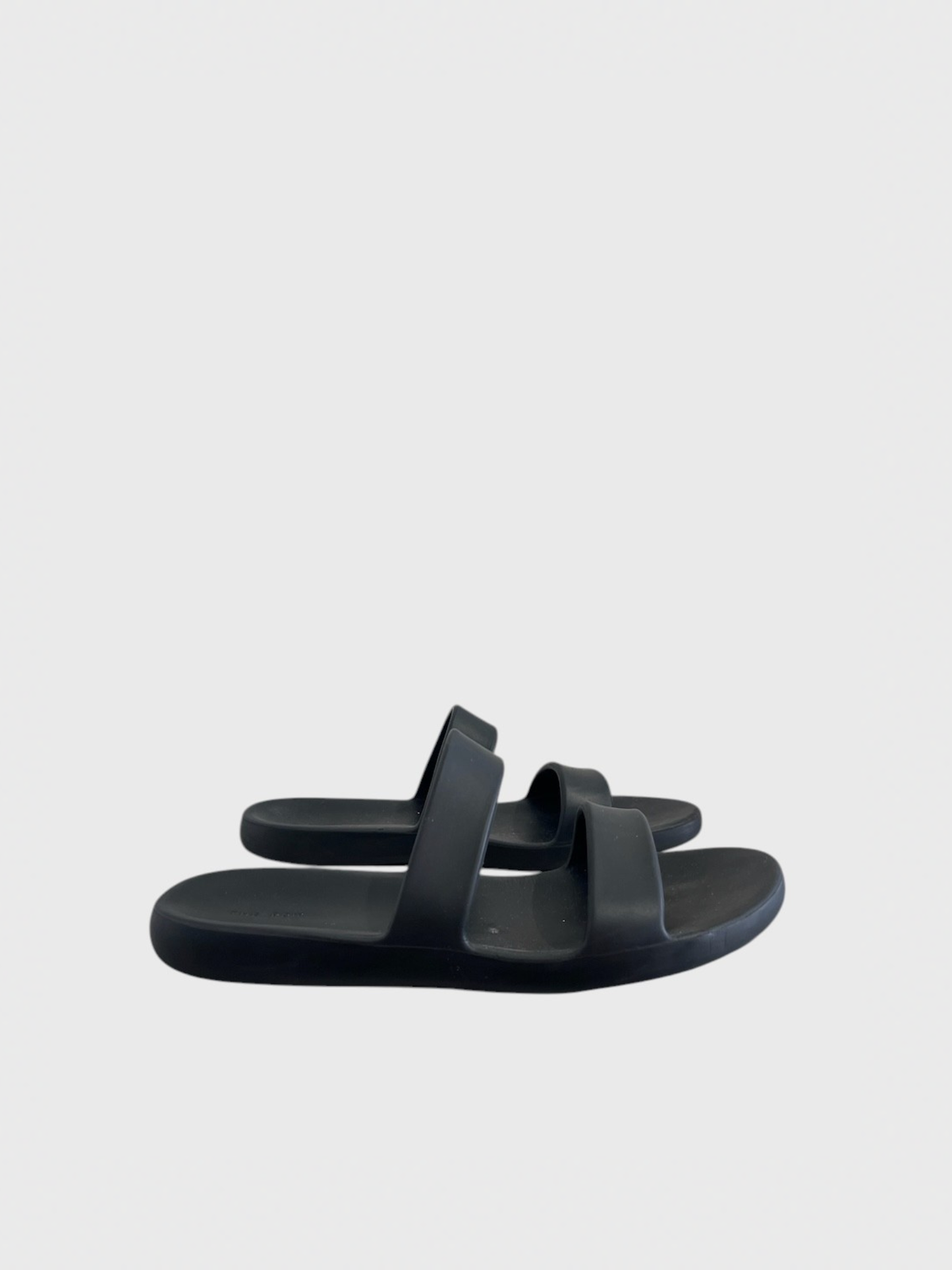 Sandales The Row noires T.40