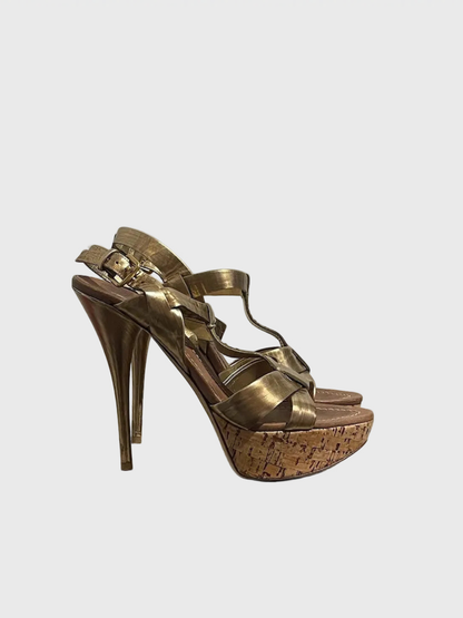 Sandales Miu Miu dorées T.38
