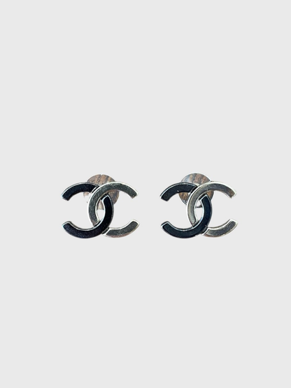 Boucles d'oreilles Chanel bicolore