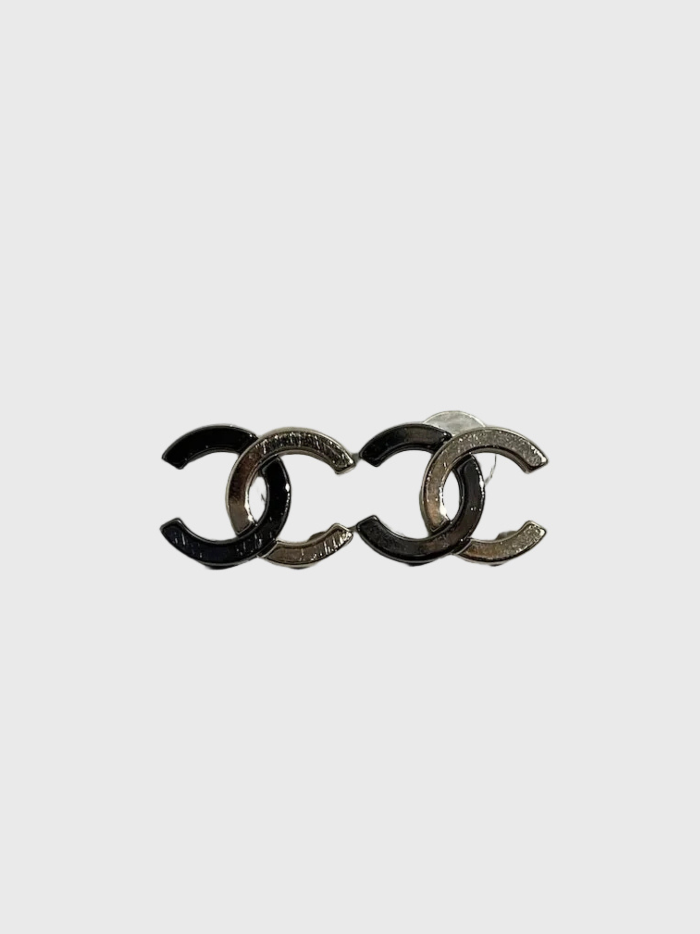 Boucles d'oreilles Chanel bicolore