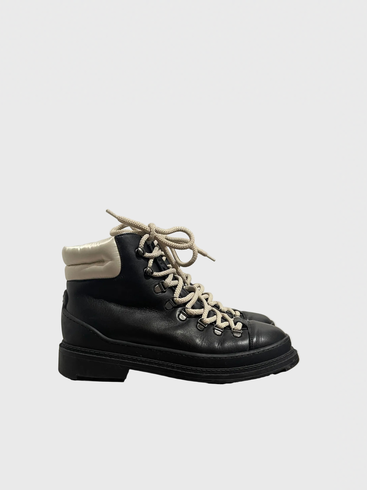 Bottines Chanel noir T.40