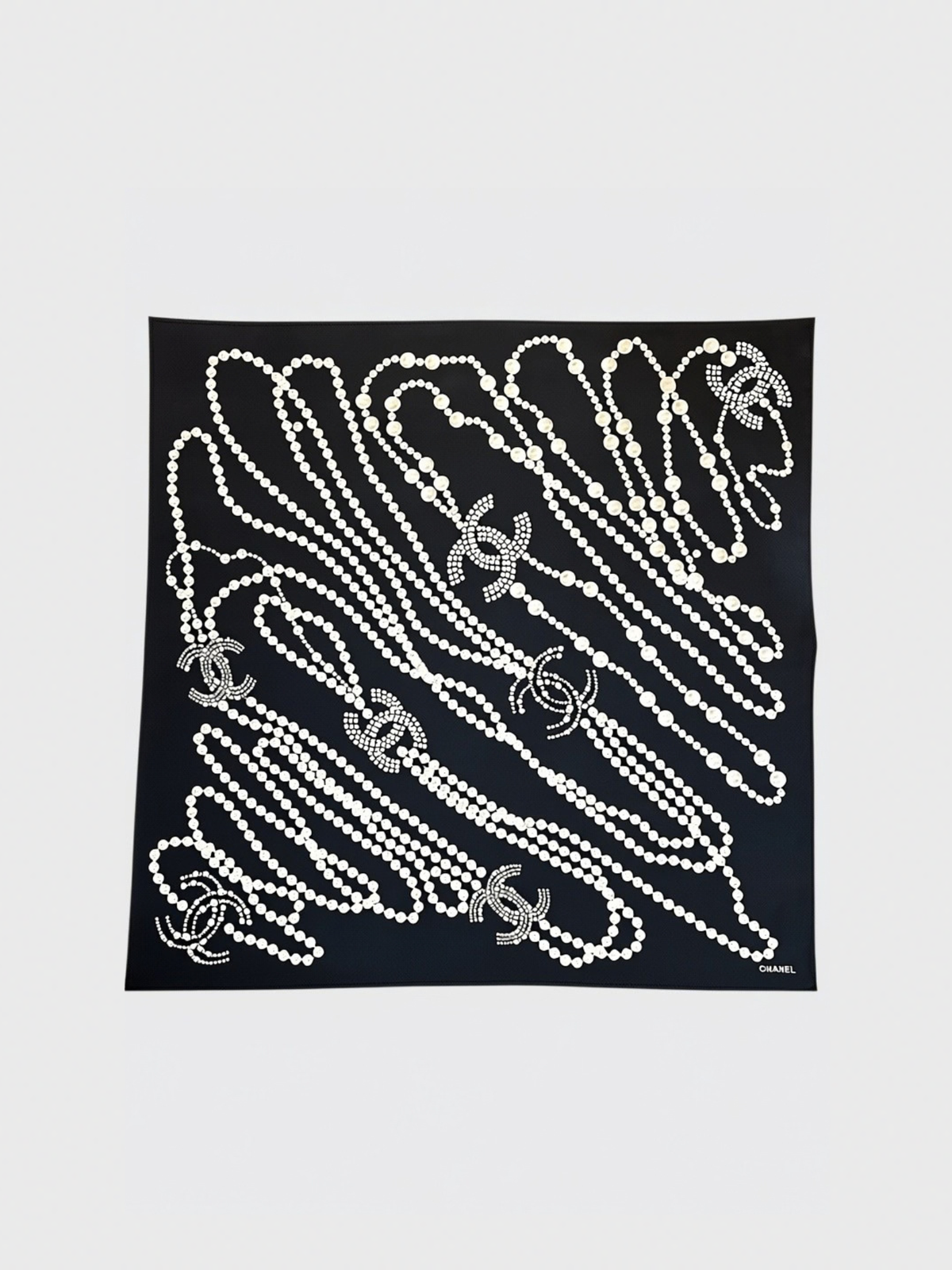 Foulard Chanel noir perles