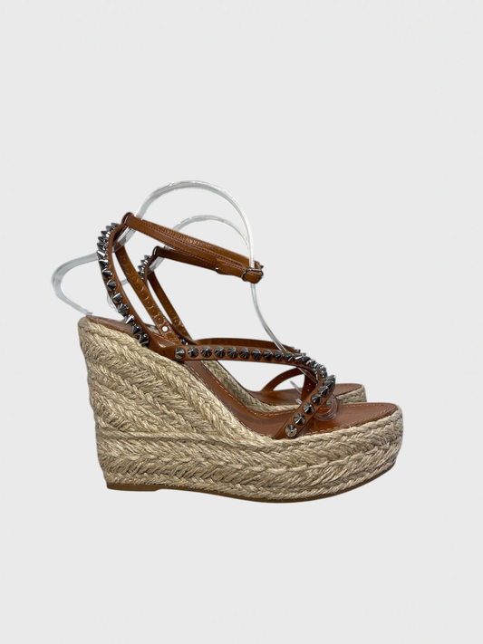Sandales Christian Louboutin camel T.40