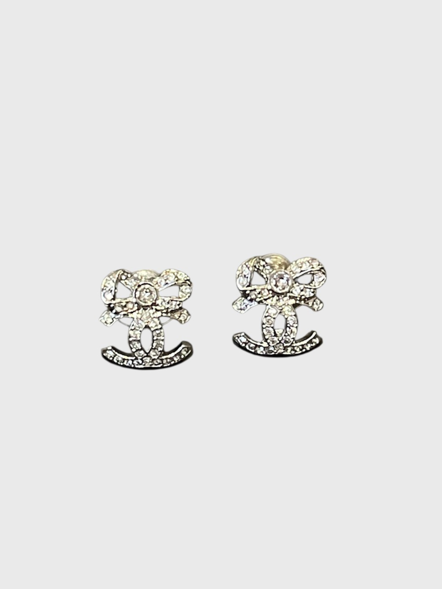 Boucles d'oreilles Chanel noeuds argents