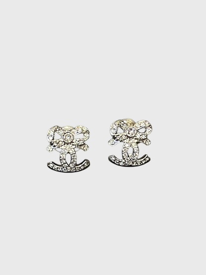 Boucles d'oreilles Chanel noeuds argents
