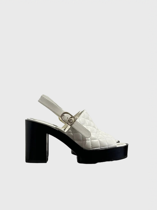 Sandales Chanel blanches T.37