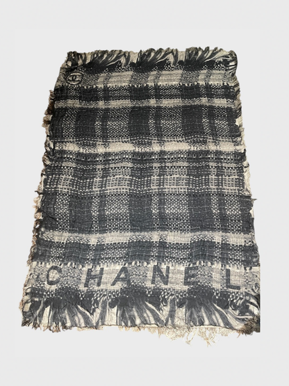 Châle Chanel noir et blanc