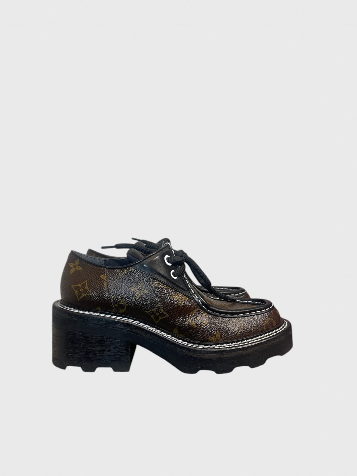 Derbies Louis Vuitton Beaubourg T.37