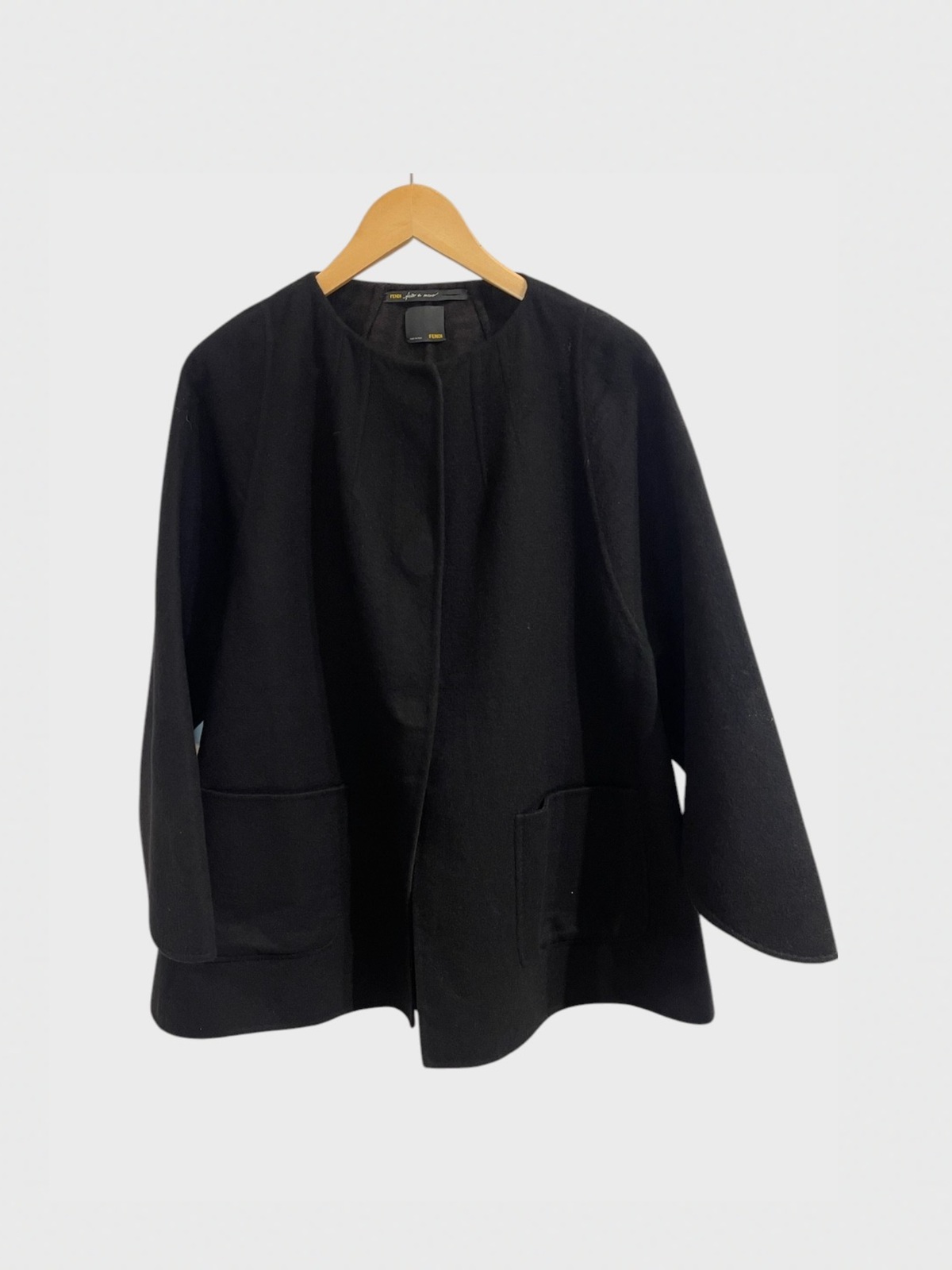 Cape Fendi noire T.36