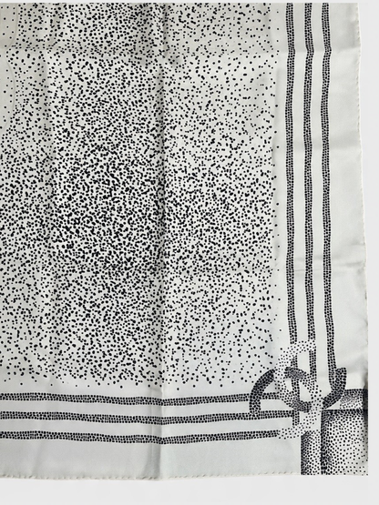 Foulard Chanel pois écru