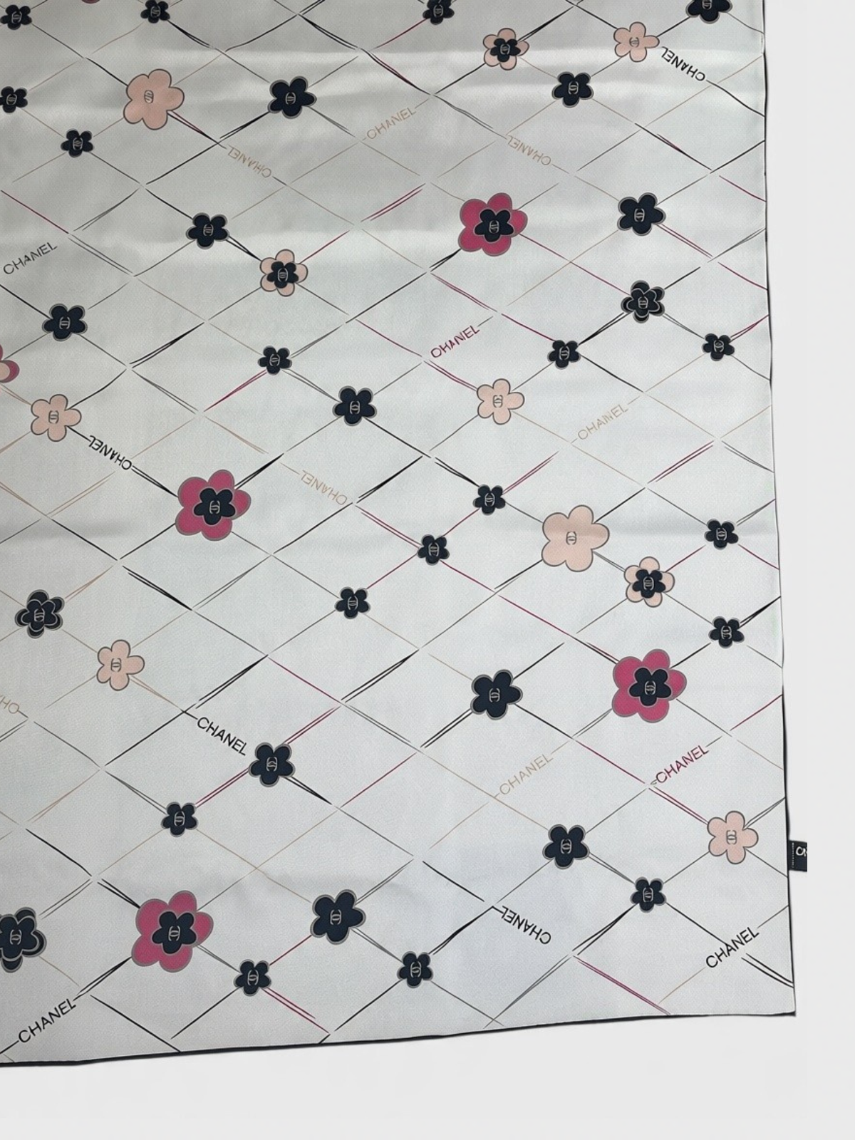 Foulard Chanel blanc fleurs