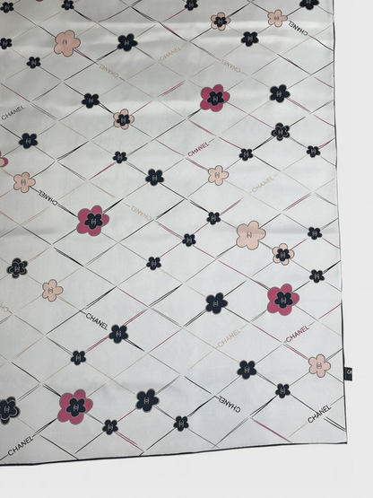 Foulard Chanel blanc fleurs
