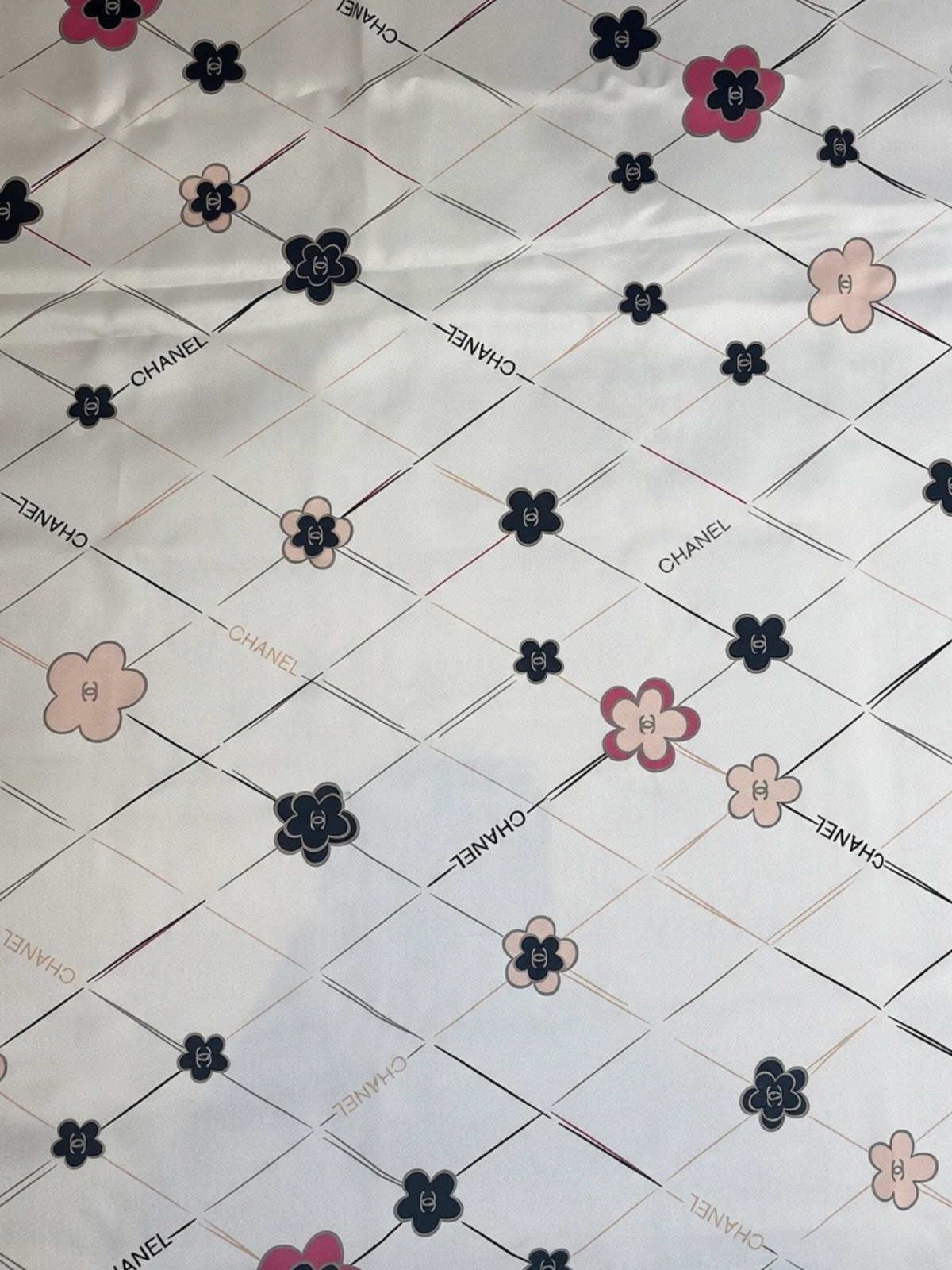 Foulard Chanel blanc fleurs