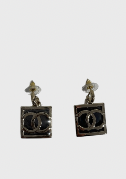 Boucles d'oreilles Chanel CC