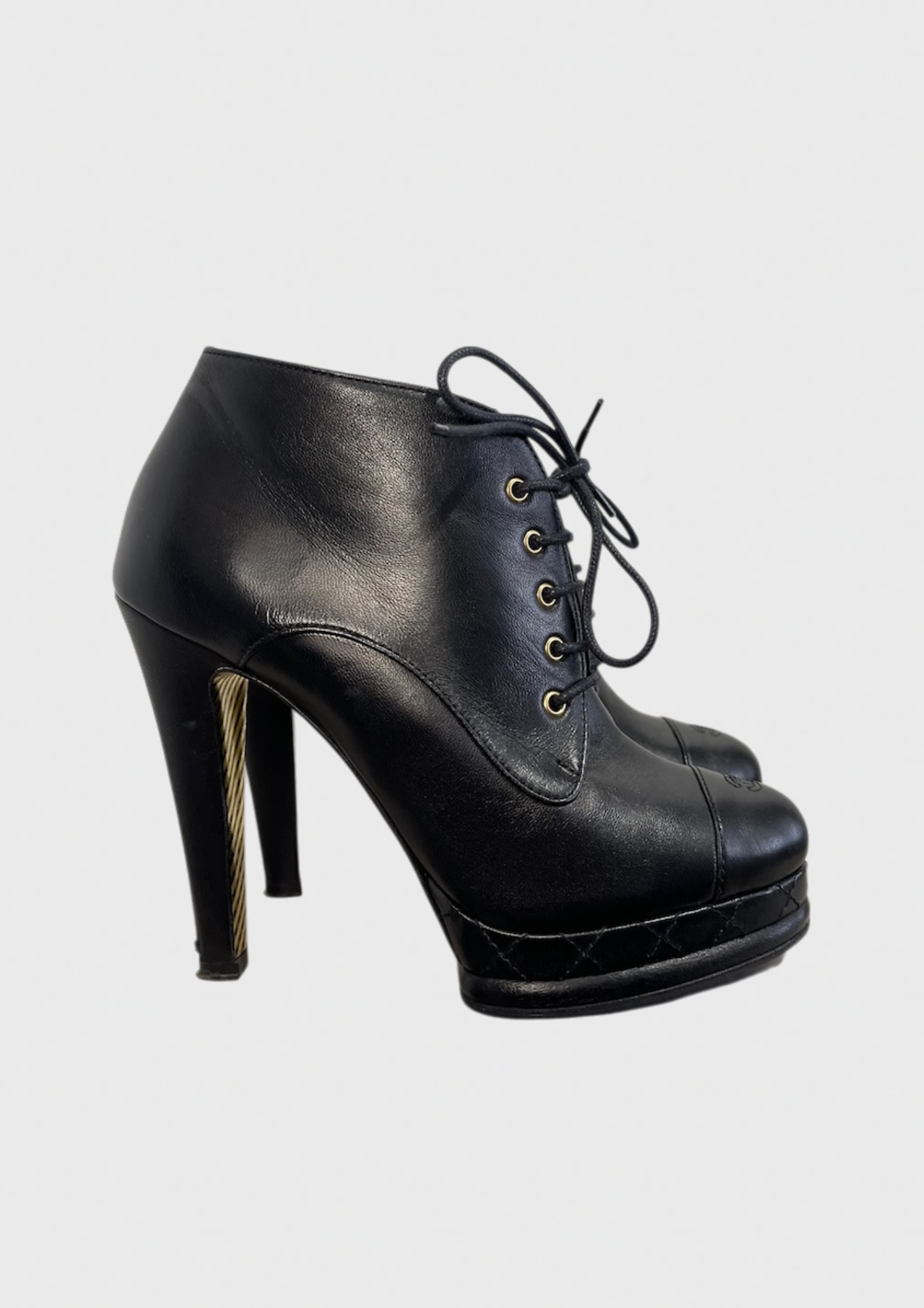 Bottines Chanel noires T.37,5