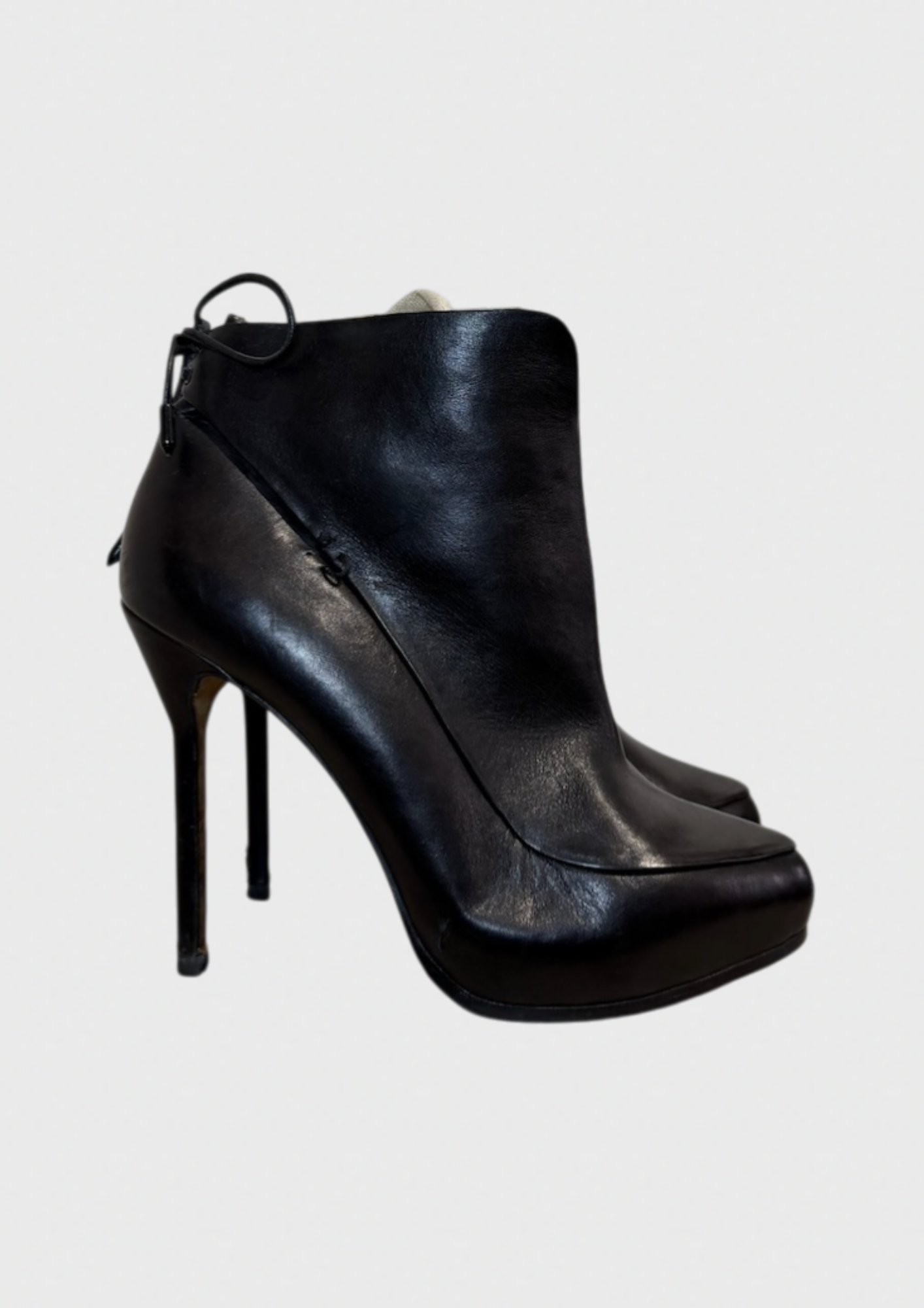 Bottines Aquazzura noires T.38,5