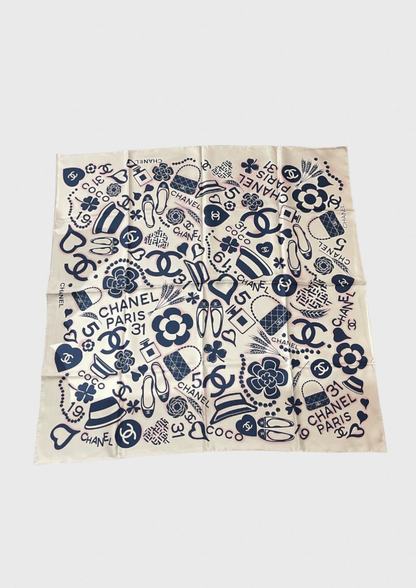 Foulard Chanel blanc et bleu