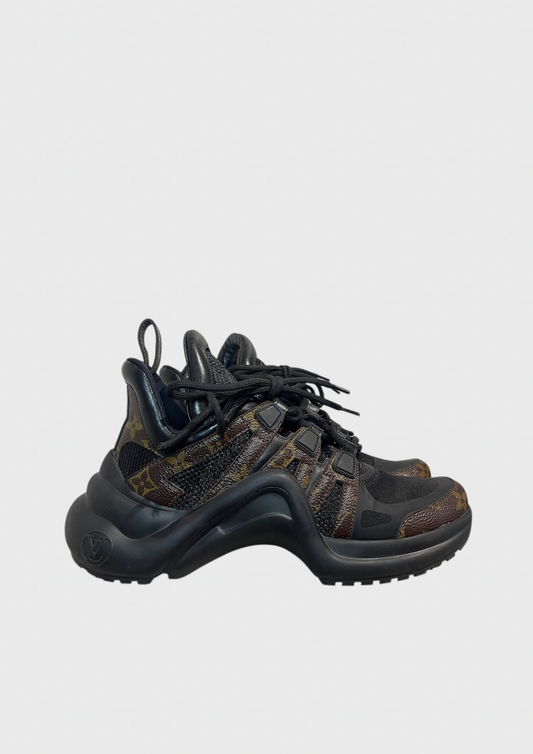 Baskets Louis Vuitton Archlight T.36,5