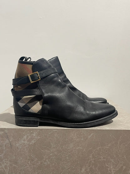 Bottines Burberry noires T.38