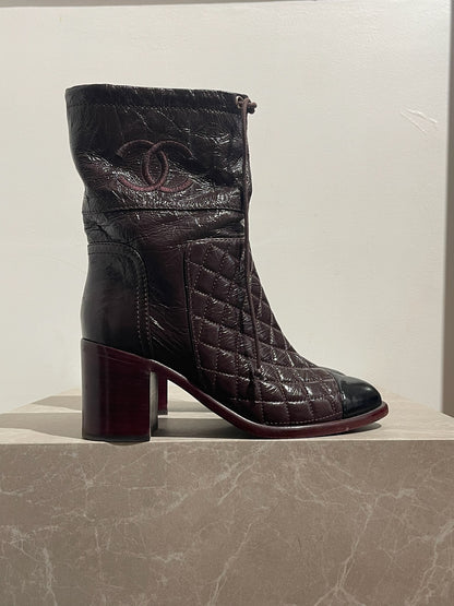 Bottines Chanel bordeaux T.36