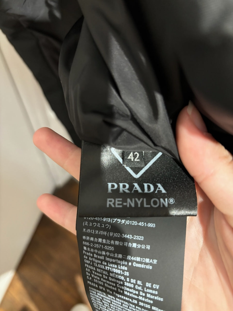 Veste Prada Re-Nylon noire T.38