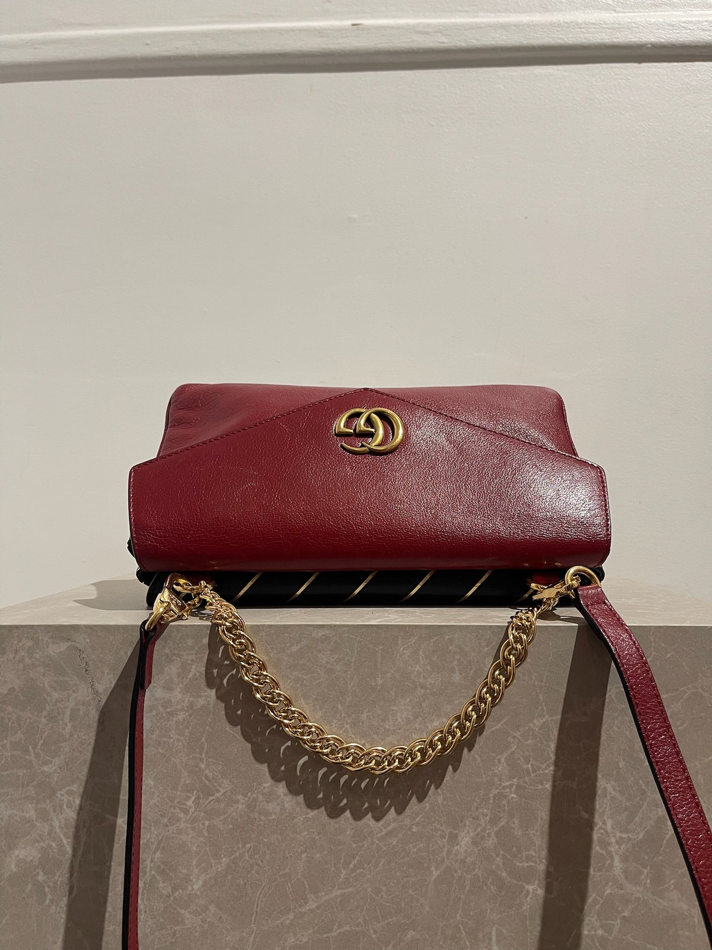 Sac Gucci Thiara rouge et noir