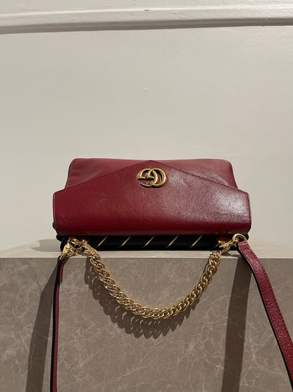 Sac Gucci Thiara rouge et noir