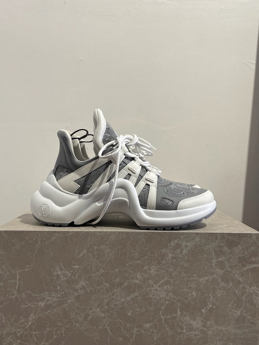 Baskets Louis Vuitton Archlight T.40