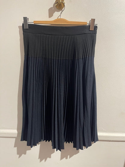 Jupe Prada bleu marine T.38