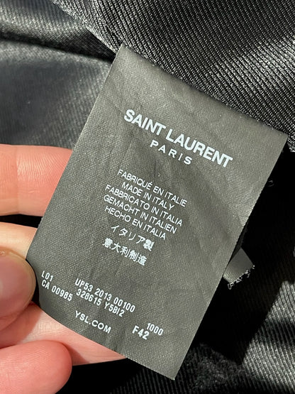 Perfecto Saint Laurent noir T.42