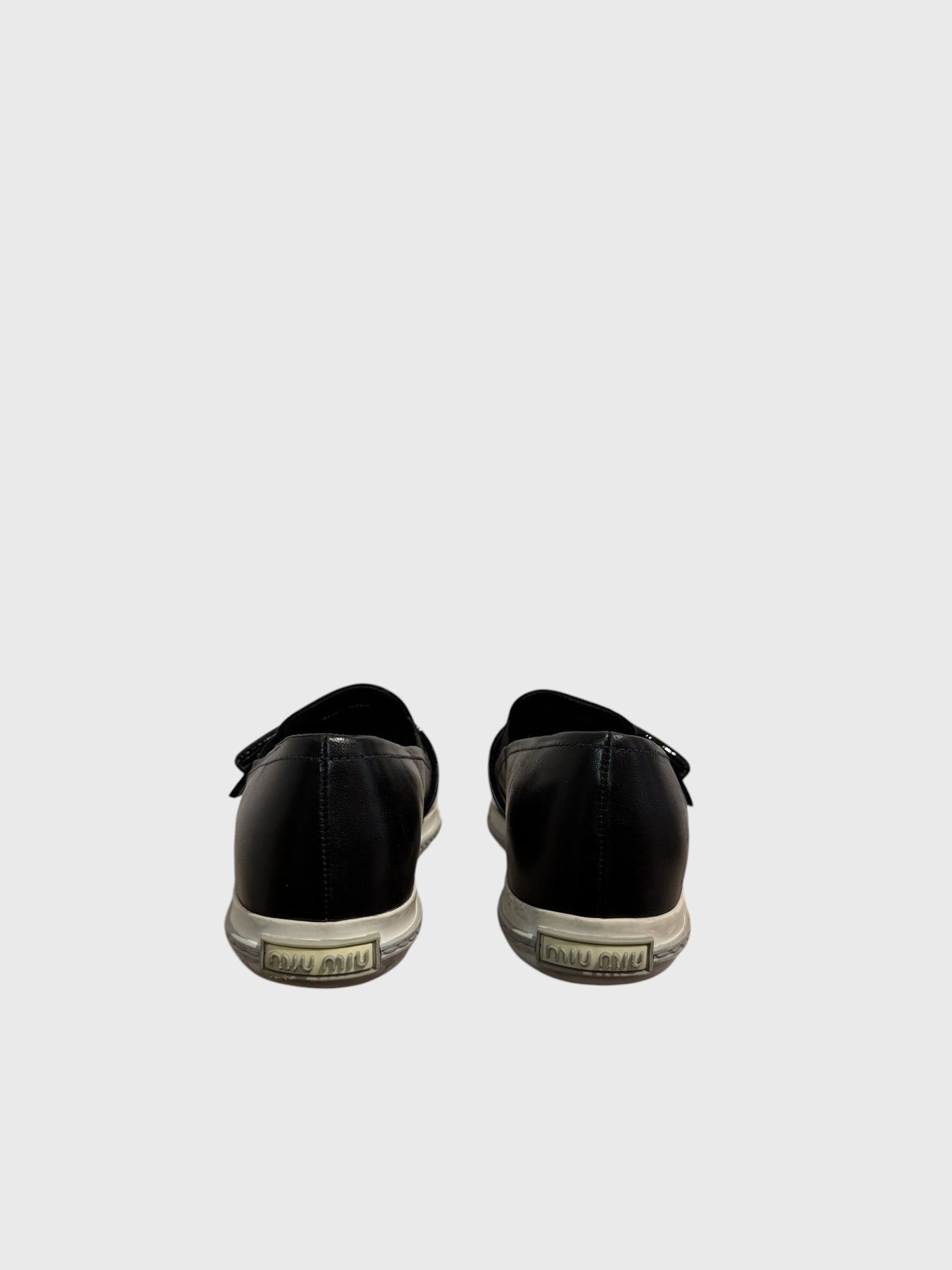 Mocassins Miu Miu noires T.36