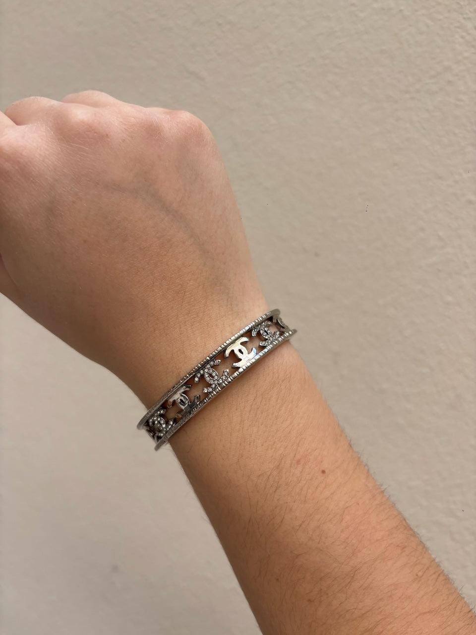 Bracelet Chanel jonc argent