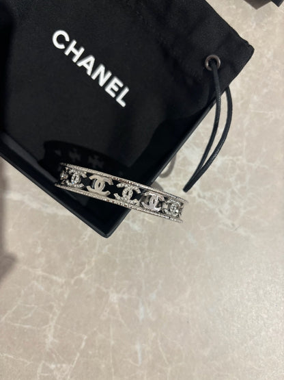Bracelet Chanel jonc argent