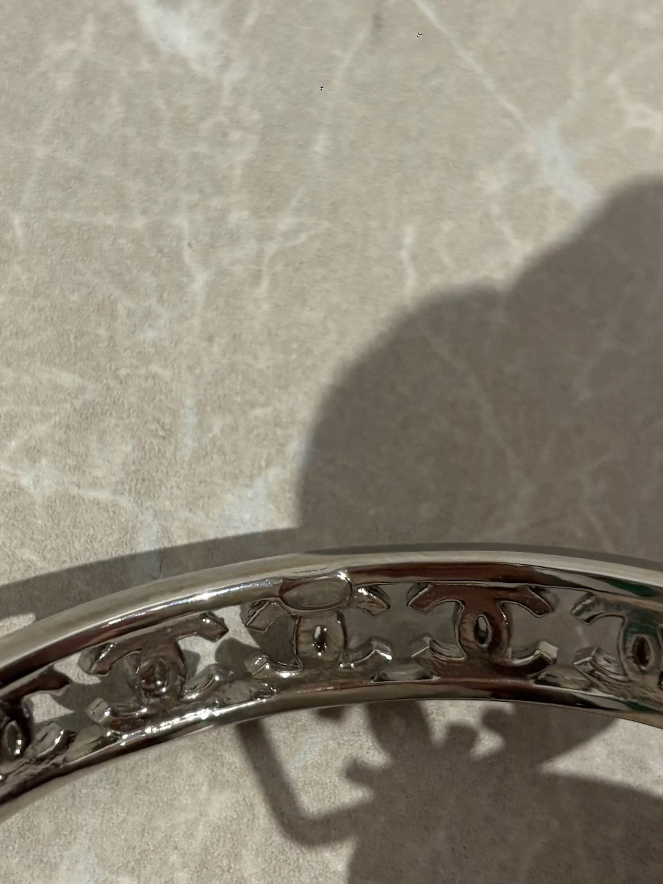 Bracelet Chanel jonc argent