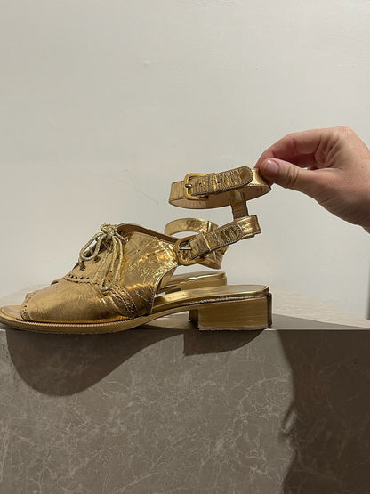 Sandales Chanel dorées T.37