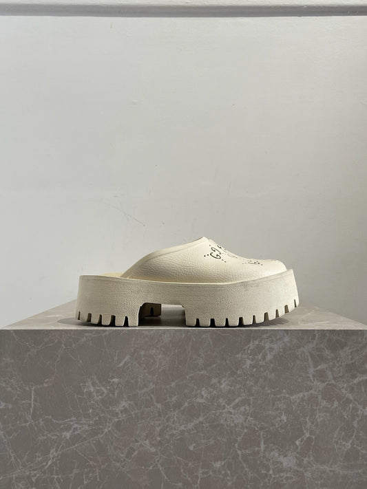 Mules Gucci blanches T.36