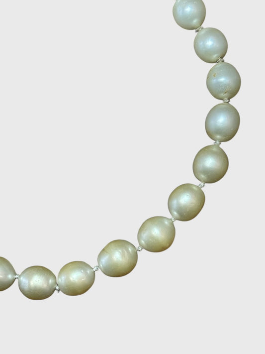 Collier Chanel perles