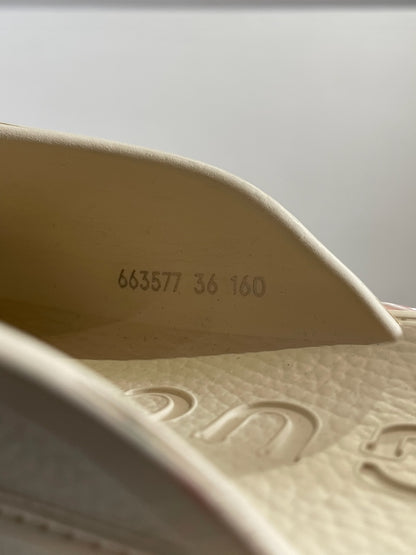 Mules Gucci blanches T.36