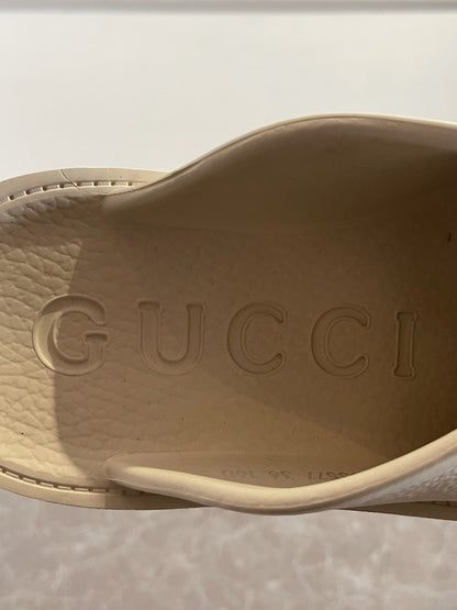 Mules Gucci blanches T.36
