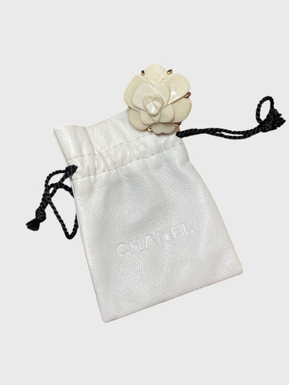 Bague Chanel Camélia