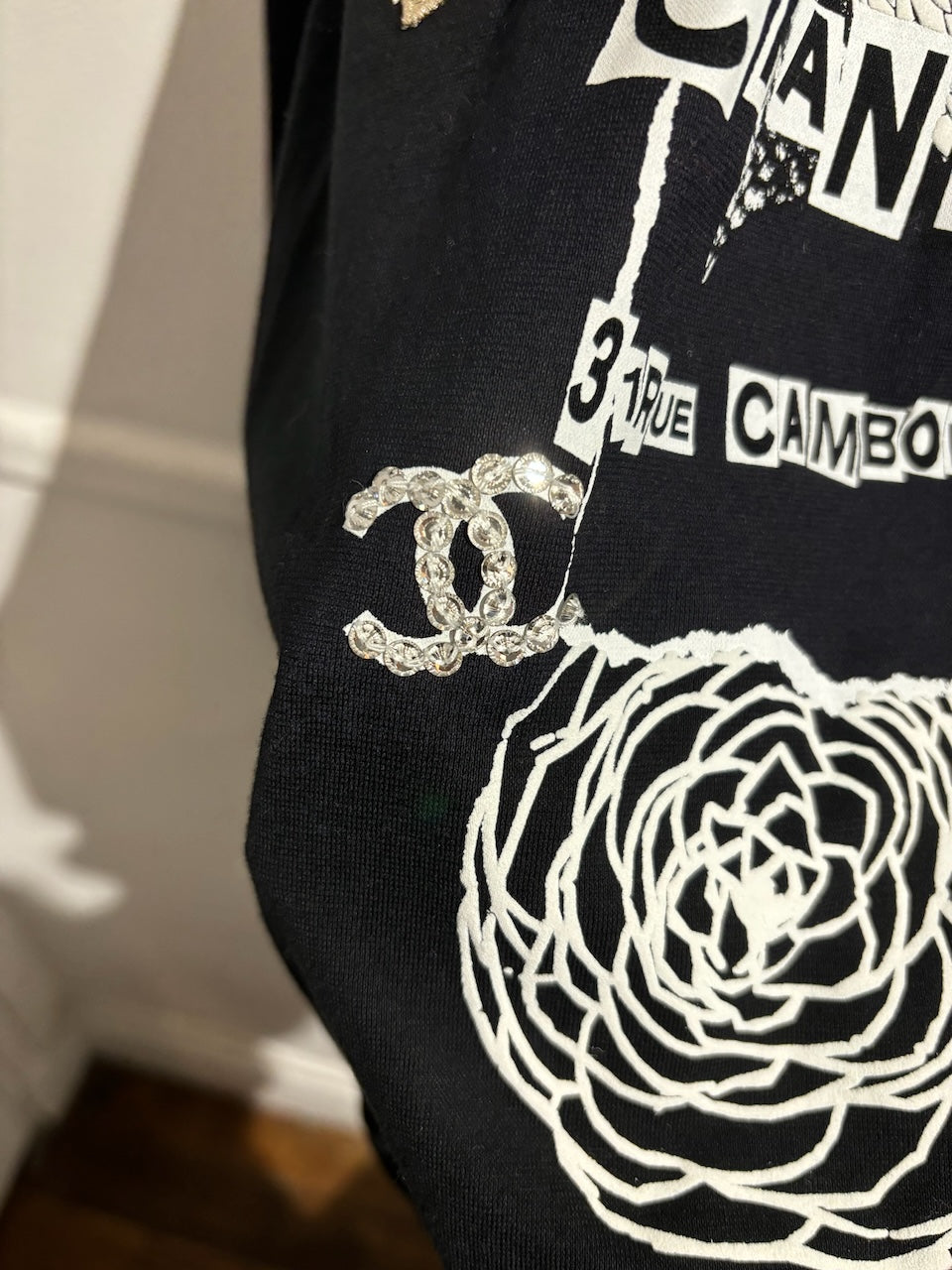 T-shirt Chanel noir T.S NEUF