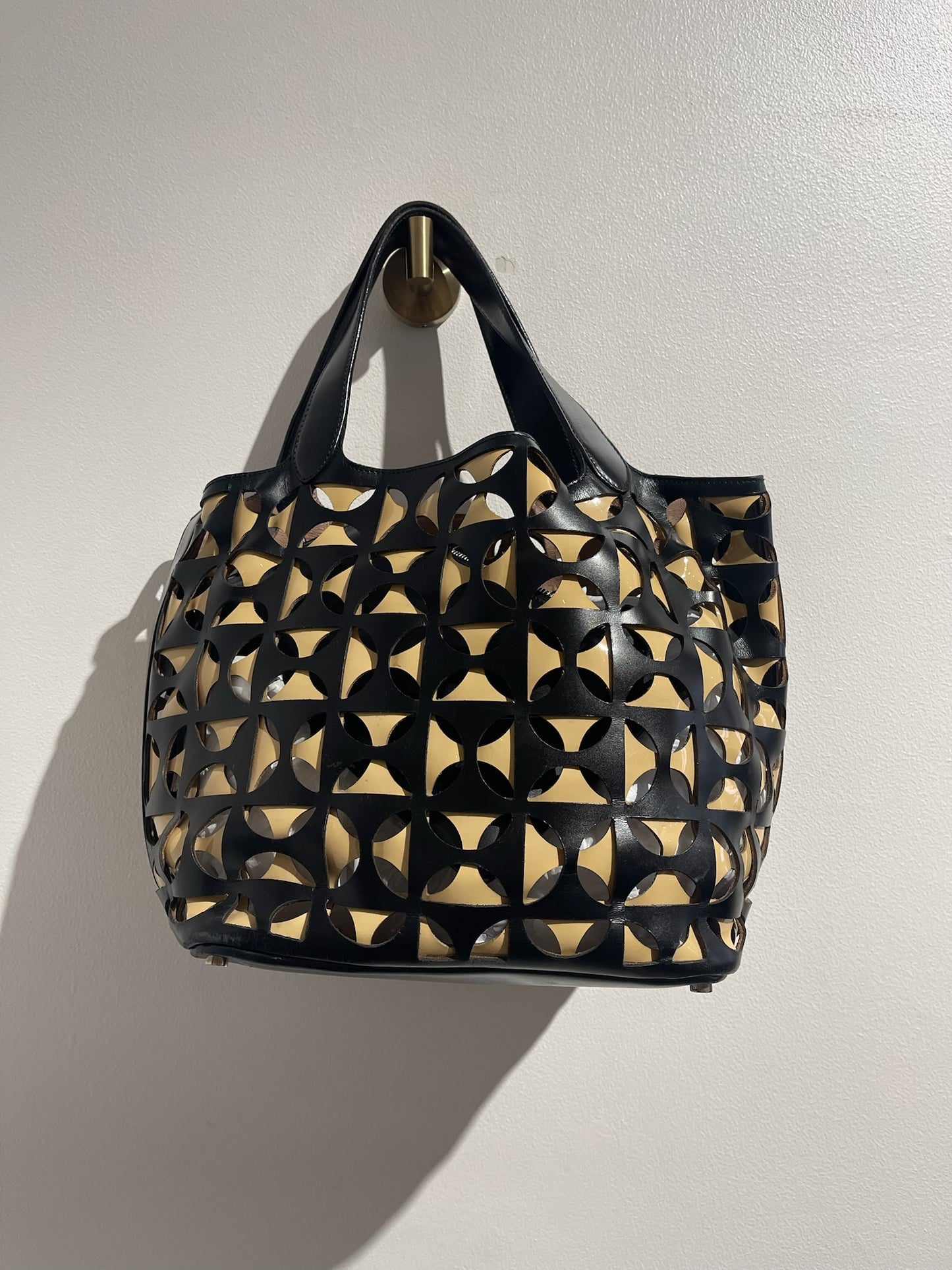 Sac Alaia noir et beige