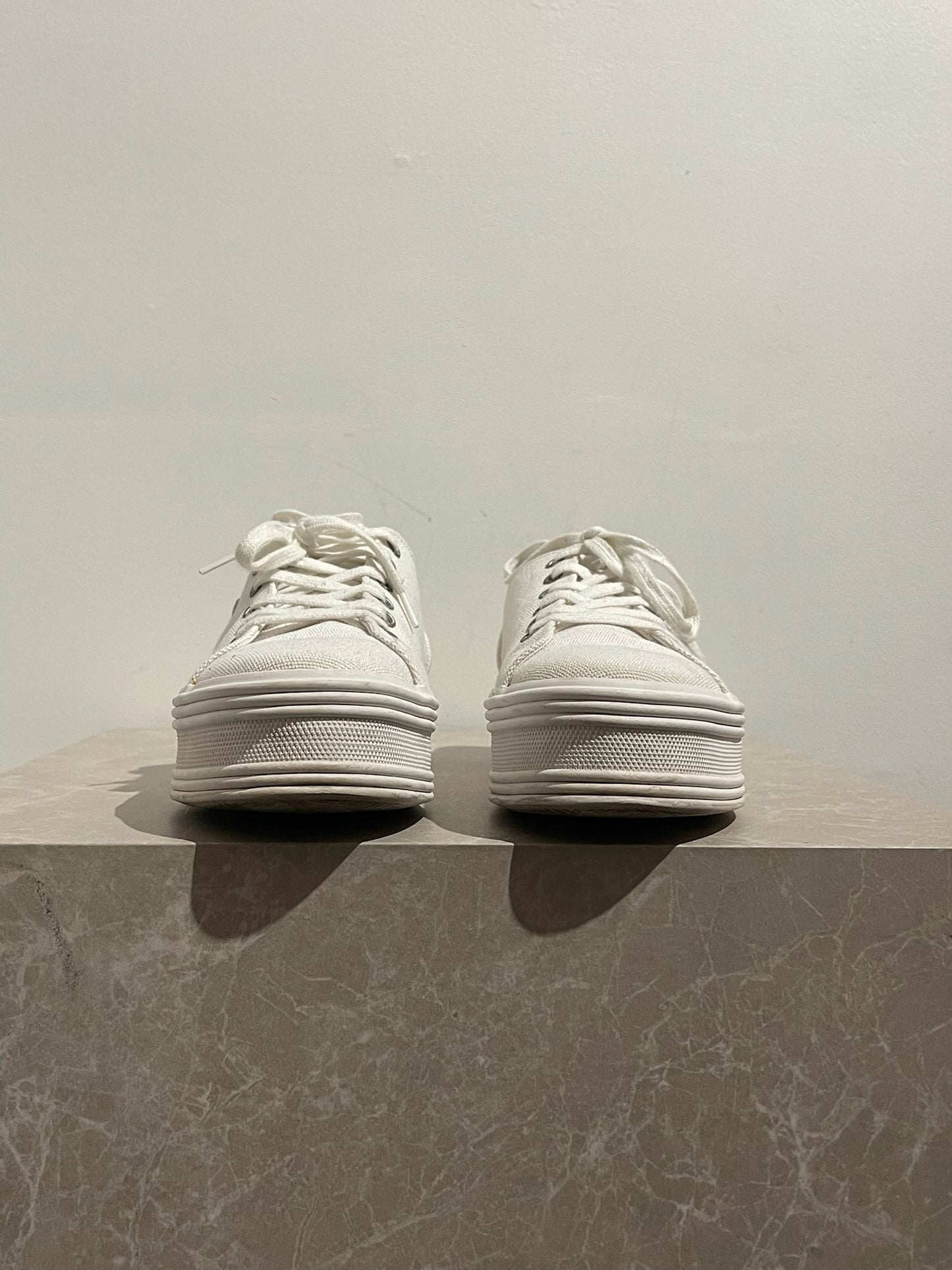 Baskets Celine blanches T.40