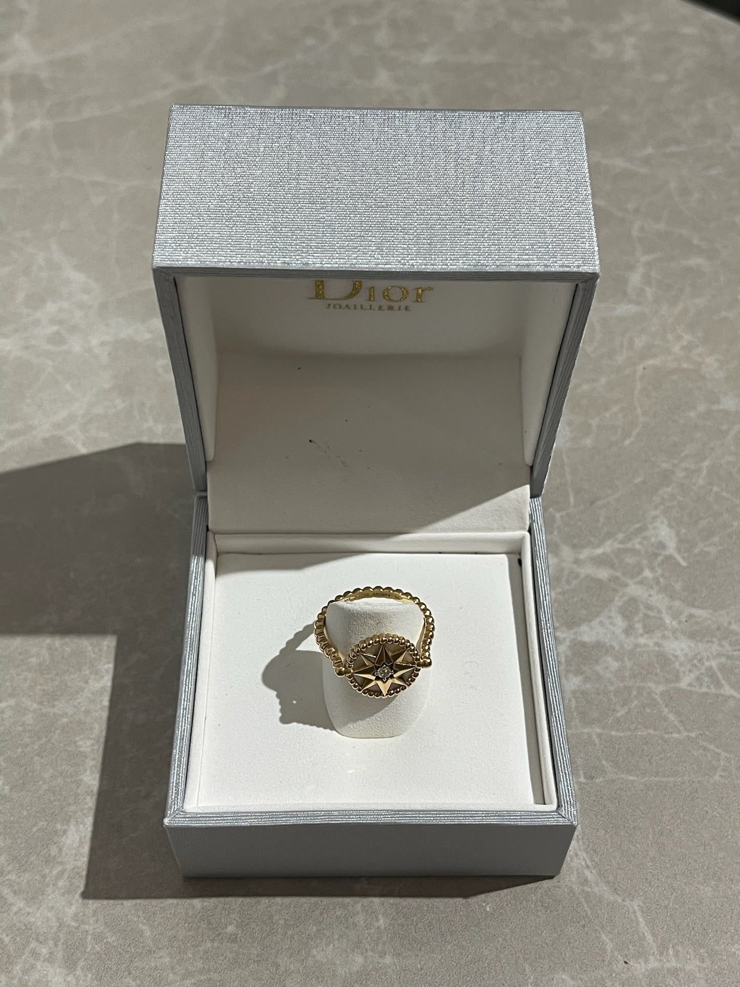 Bague Dior dorée T.54