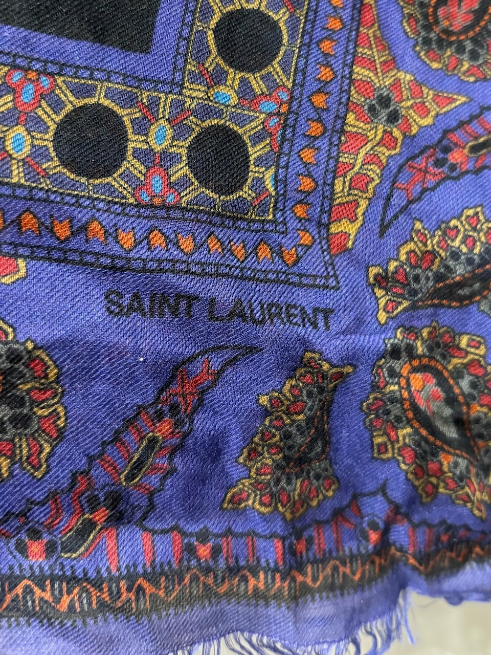 Foulard Saint Laurent NEUF