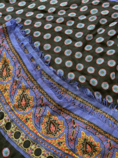 Foulard Saint Laurent NEUF