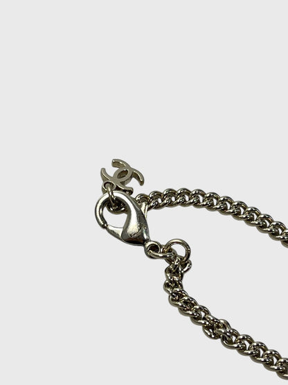Collier Chanel carré CC