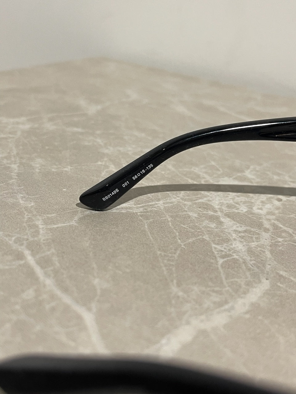 Lunettes de soleil Balenciaga noires